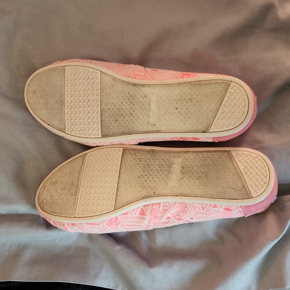 UNAVAILABLE/NFS - Womens size 9 Toms - Picture 5 of 6